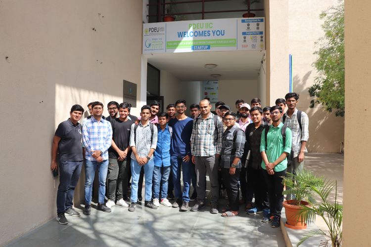 Visit of Students ofVishwakarma Government Engineering College